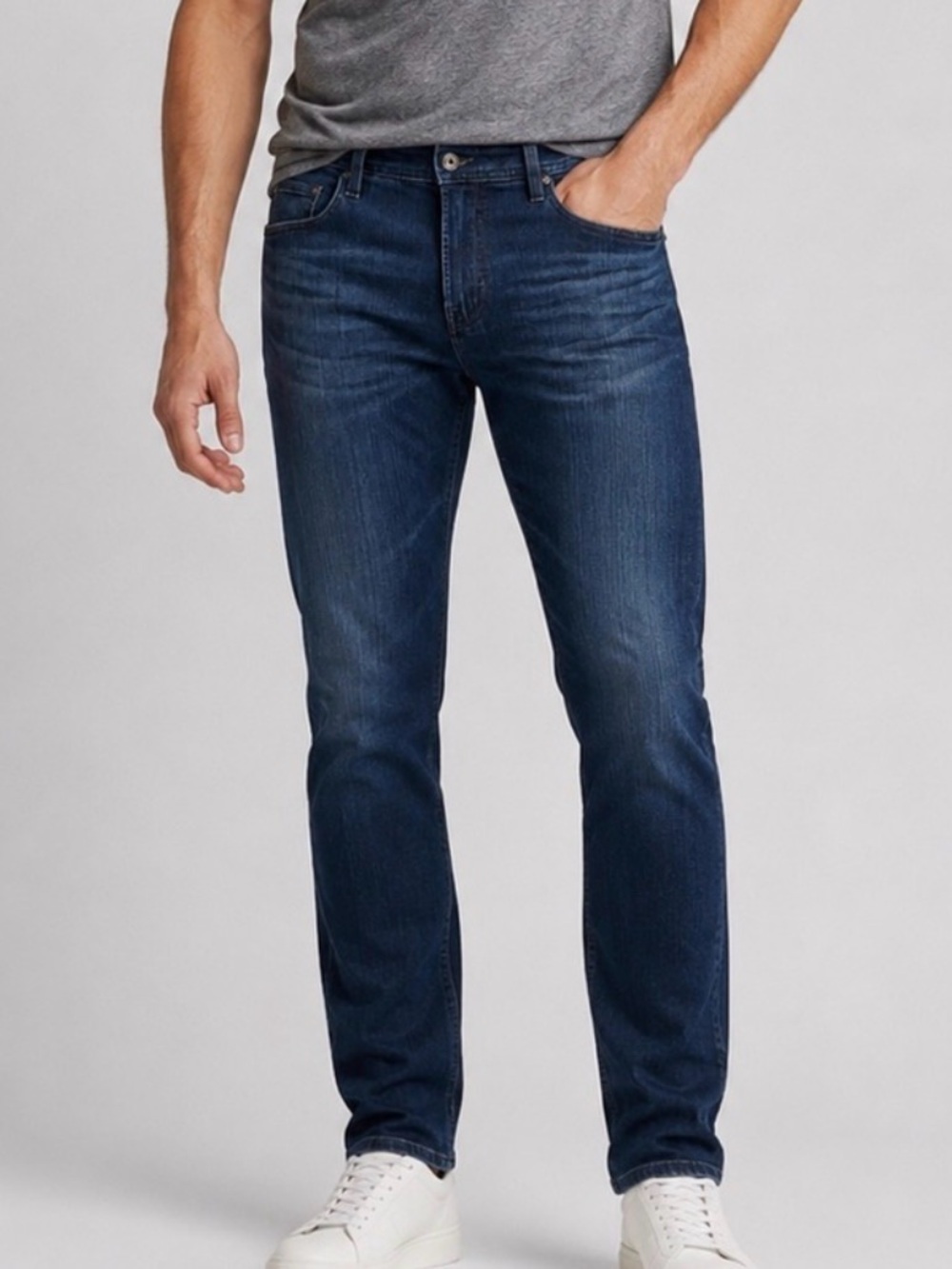 AG Adriano Goldschmied Men’s The Ives Modern Athletic Fit Jeans 32W 32L